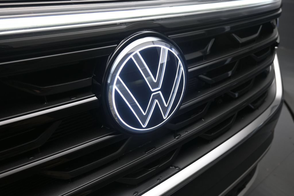 New 2026 Volkswagen Atlas Cross Sport SE FWD image 33