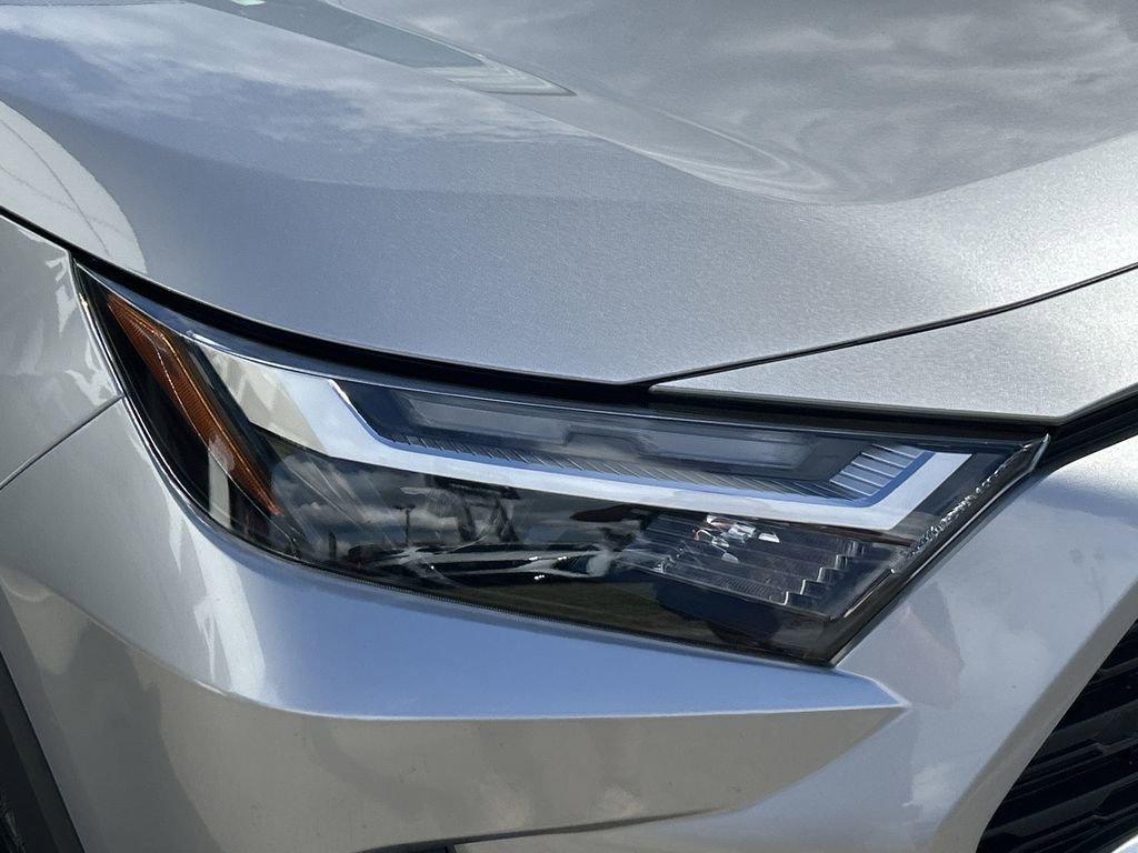 Used 2024 Toyota RAV4 XLE Premium image 8