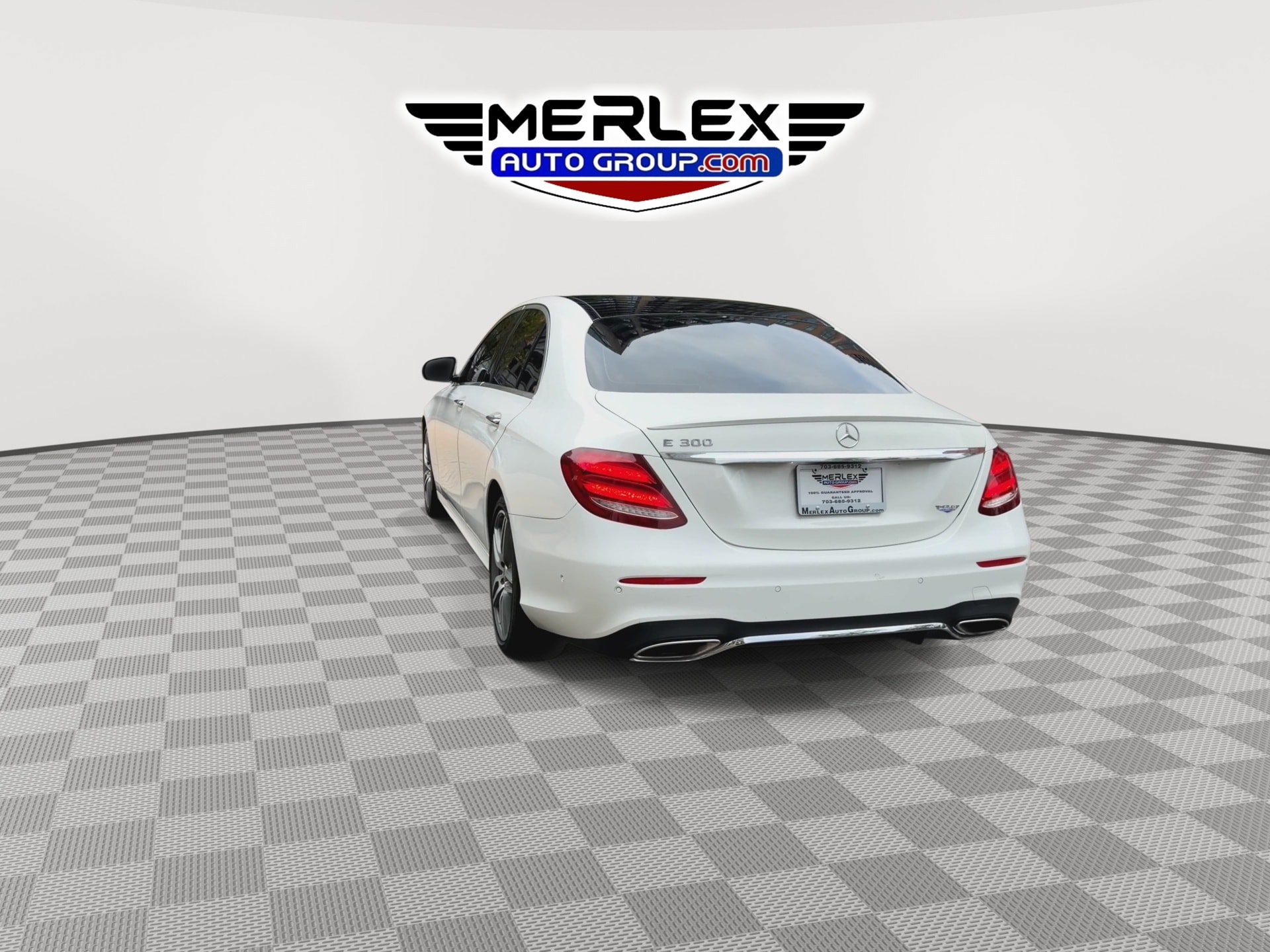 Used 2019 Mercedes-Benz E 300 w/ Premium 1 Package image 7