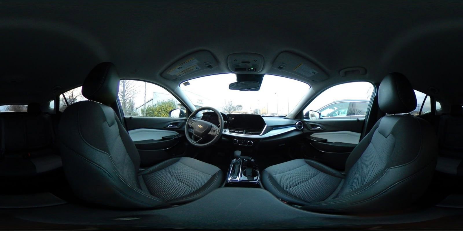 Used 2025 Chevrolet Trax LT w/ LT Convenience Package image 41