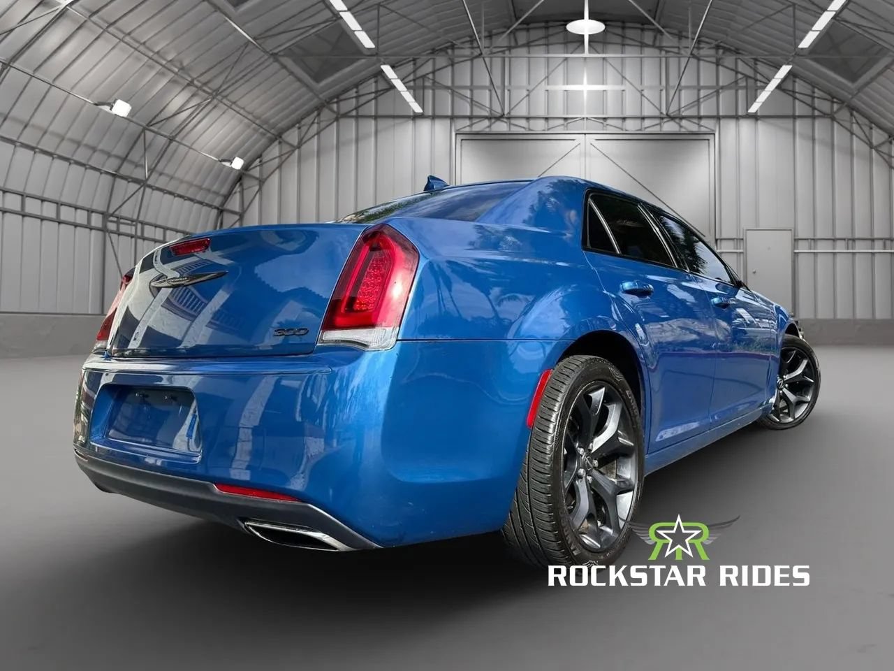 Used 2021 Chrysler 300 Touring w/ Sport Appearance Package RWD image 10