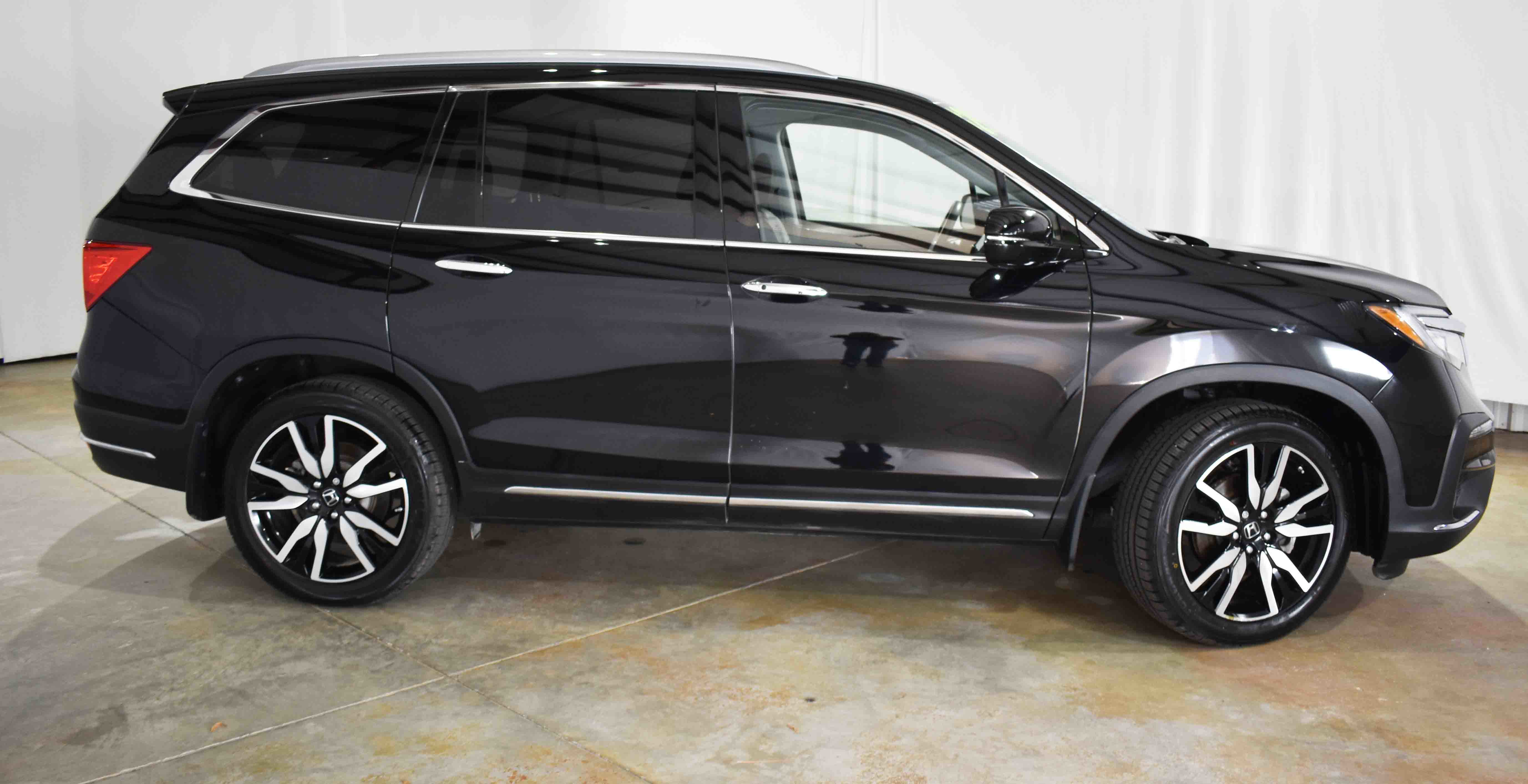 Certified 2021 Honda Pilot Touring image 10