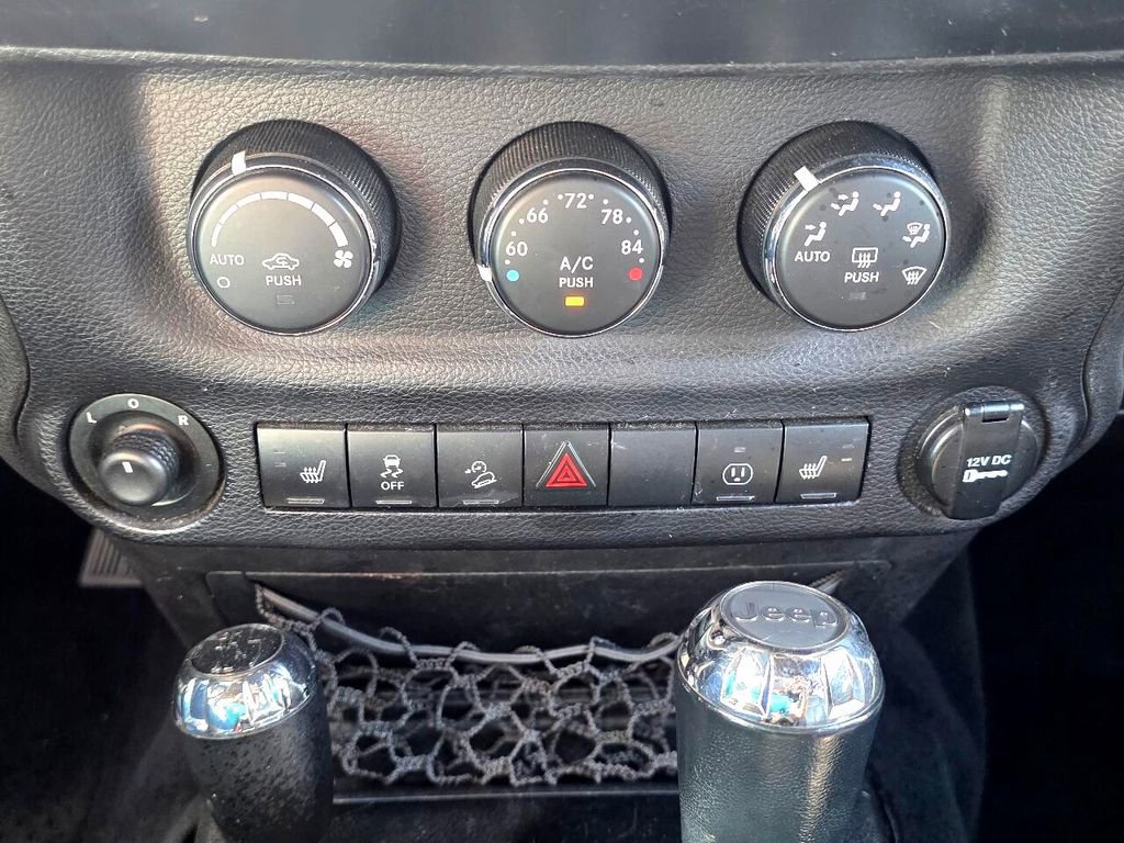 Used 2014 Jeep Wrangler Unlimited Sahara w/ Dual Top Group image 24