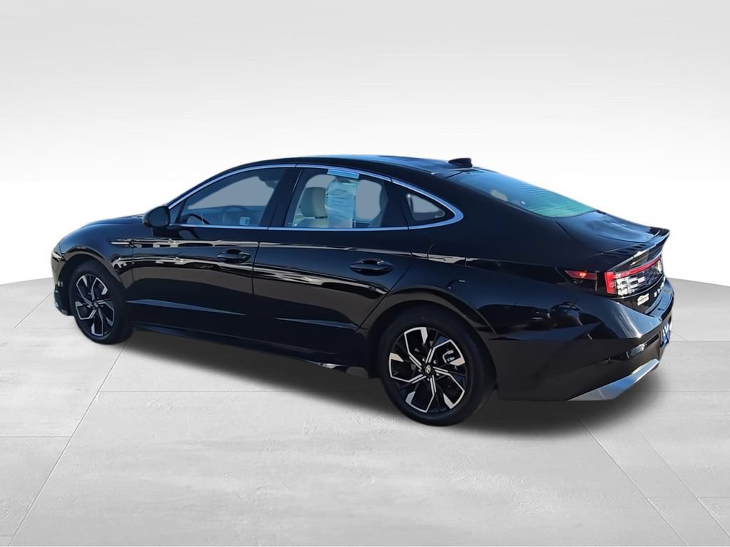 Used 2024 Hyundai Sonata SEL FWD image 6