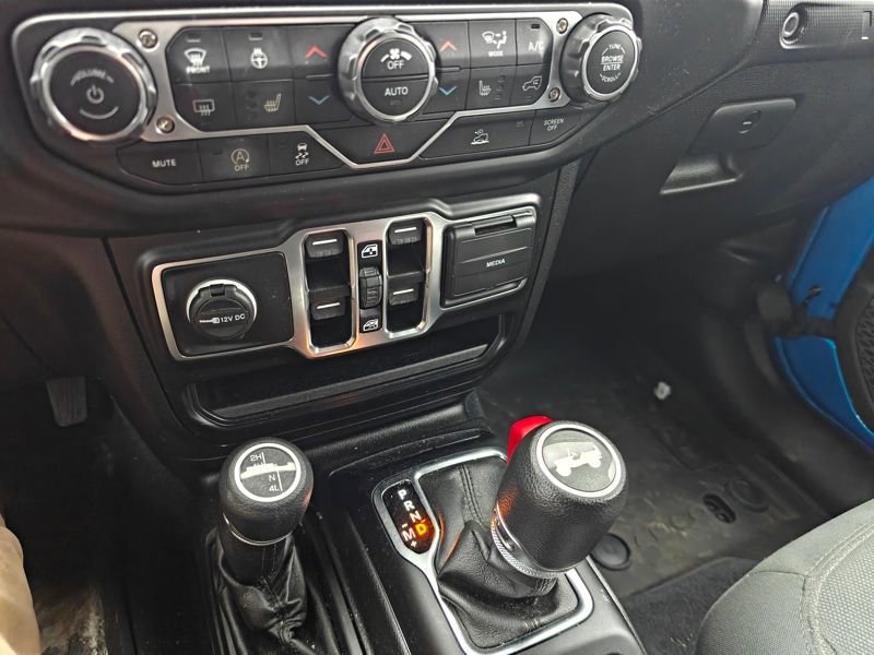 Used 2022 Jeep Wrangler Unlimited Sport w/ Sun And Sound Package image 15