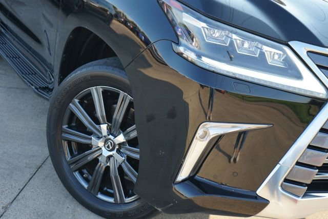 Used 2019 Lexus LX 570 4WD w/ Luxury Package image 5