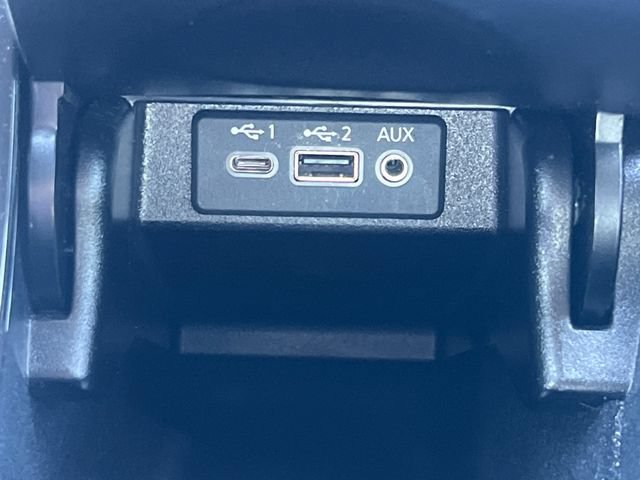 Used 2023 Nissan Maxima Platinum w/ Sport Mat Group FWD image 29