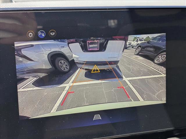 New 2026 Chevrolet Equinox ACTIV w/ Convenience Package III image 11