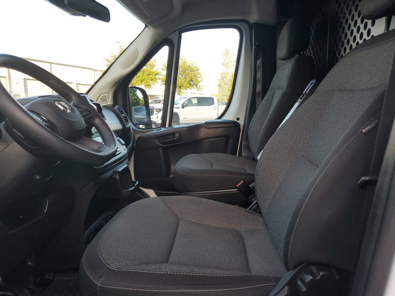 Used 2025 RAM ProMaster 2500 w/ U-Haul Equipment Group FWD image 13