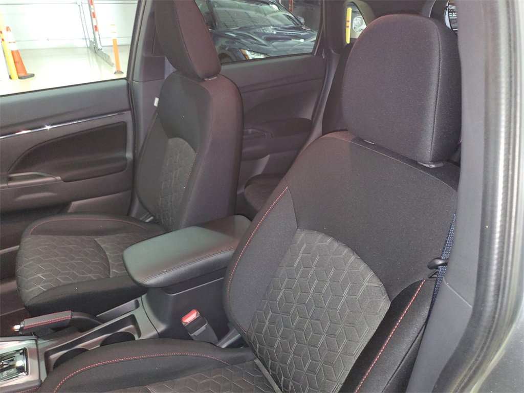 New 2025 Mitsubishi Outlander Sport AWD image 19