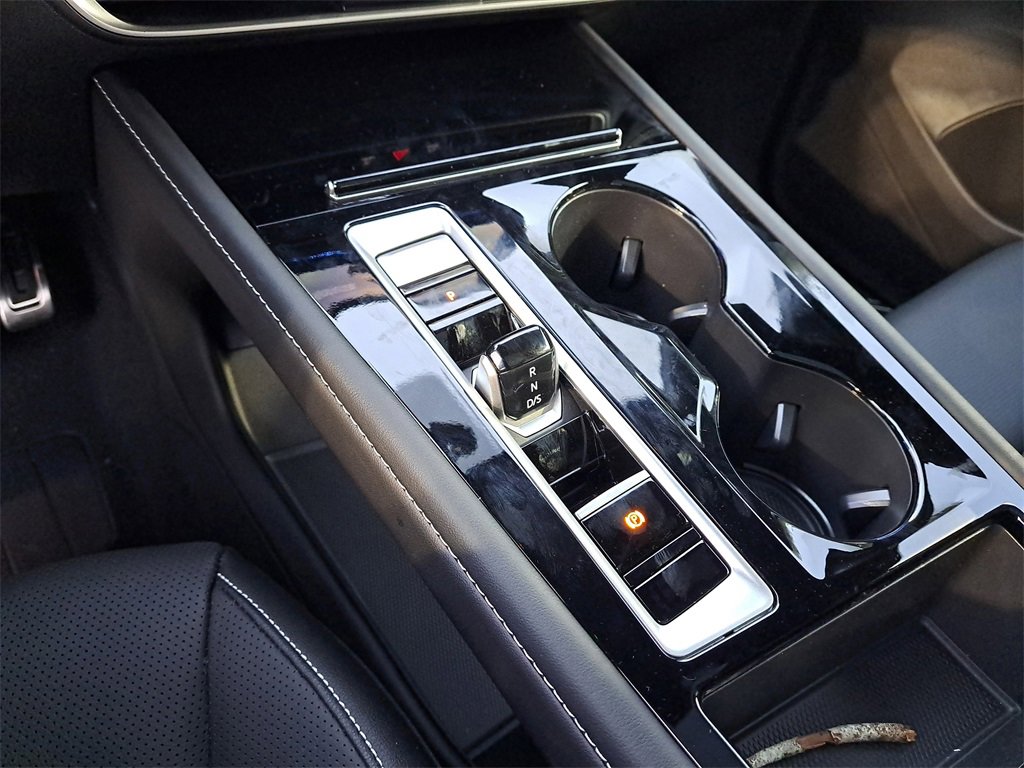 New 2026 Volkswagen Atlas Cross Sport SEL R-Line image 10