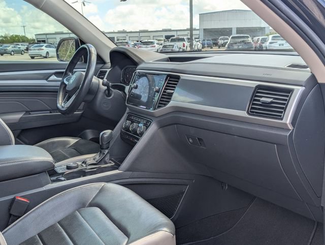 Used 2022 Volkswagen Atlas SEL Premium image 27