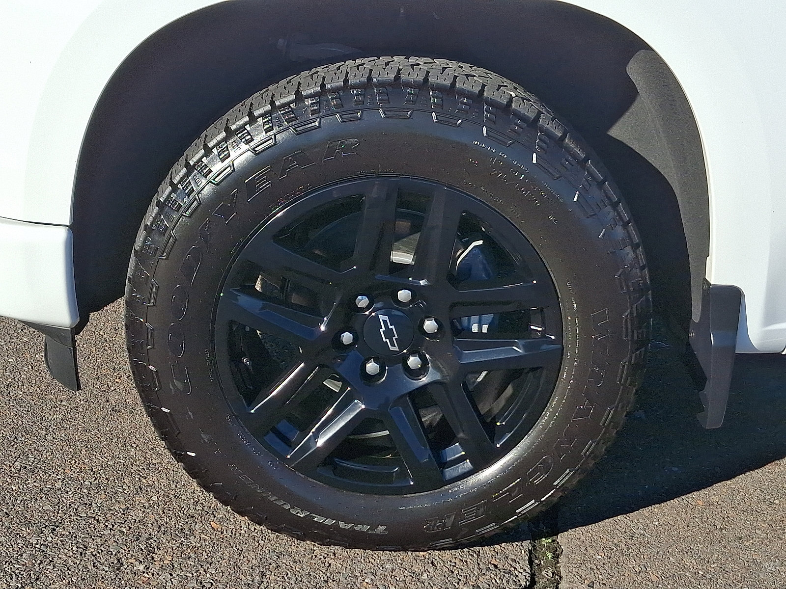 Used 2024 Chevrolet Silverado 1500 RST w/ LPO, Dark Essentials Package image 8