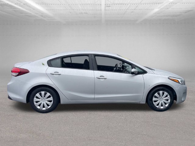 Used 2018 Kia Forte LX FWD image 5