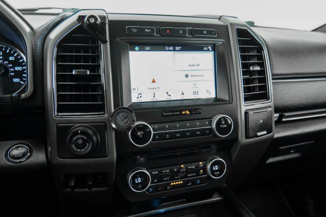 Used 2018 Ford Expedition XLT w/ Equipment Group 202A AWD/4WD image 27