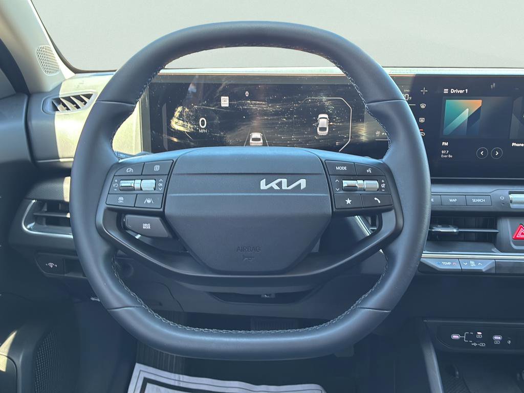 Certified 2025 Kia K4 EX FWD image 28