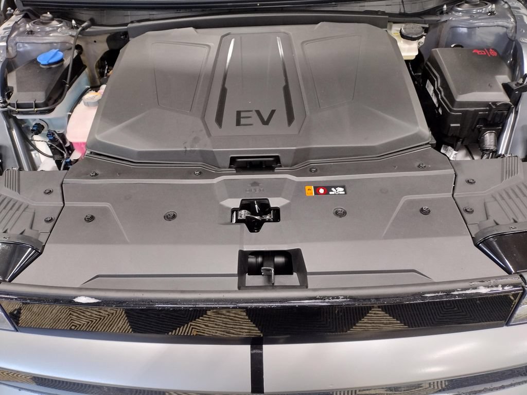 Certified 2026 Hyundai Ioniq 5 SE AWD/4WD image 9