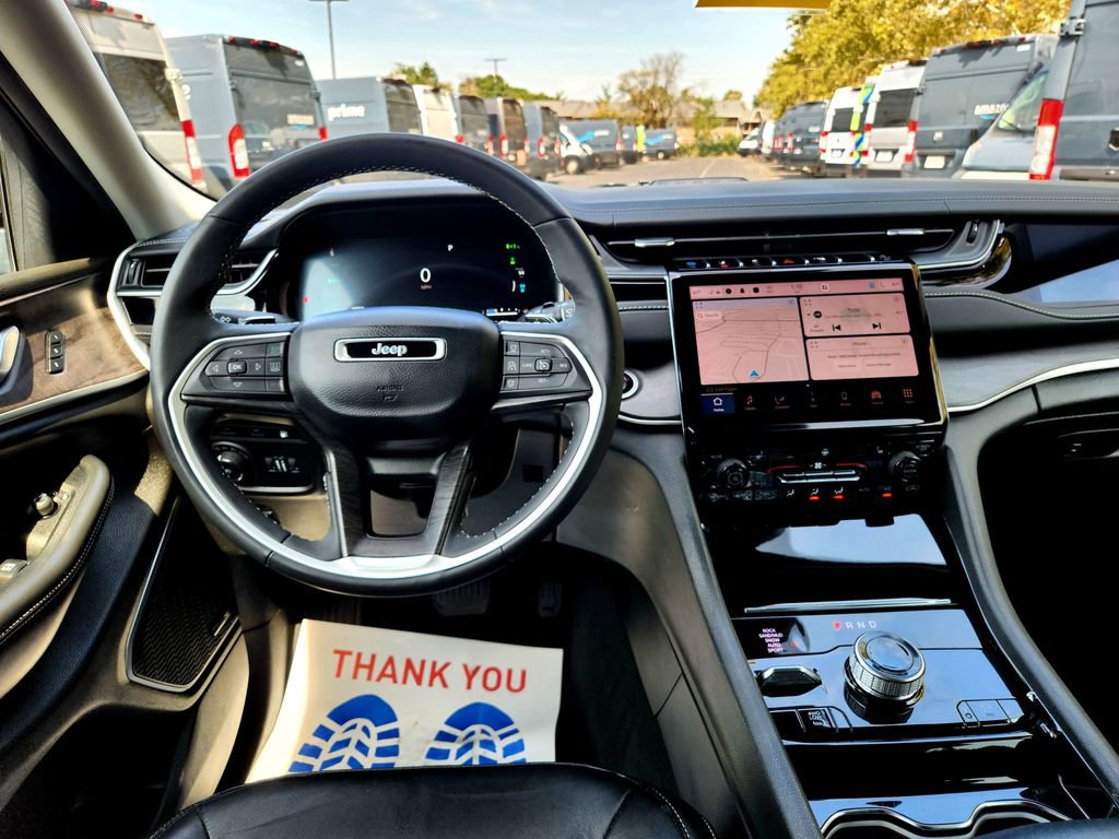 Used 2022 Jeep Grand Cherokee Limited 4xe image 22