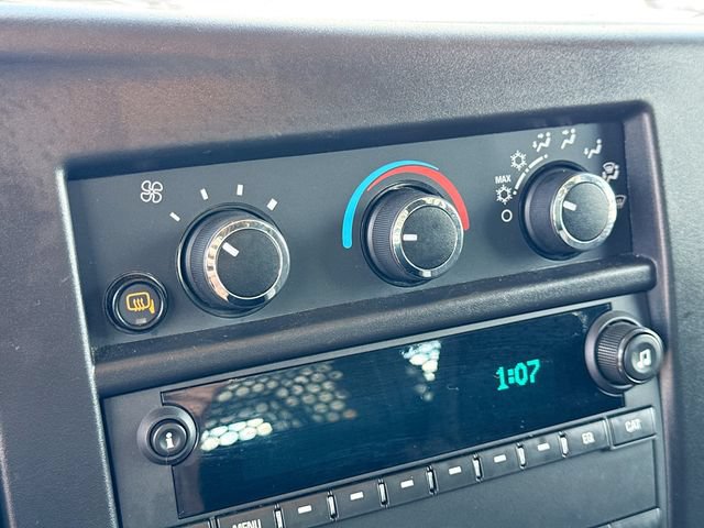 Used 2024 Chevrolet Express 2500 w/ Driver Convenience Package RWD image 15