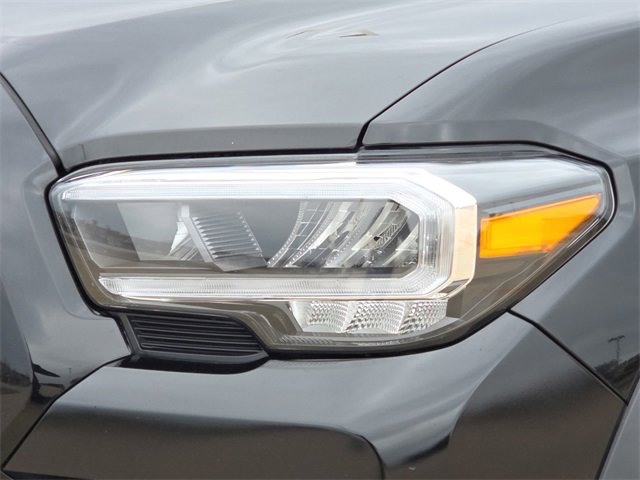 Used 2023 Toyota Tacoma TRD Off-Road image 4