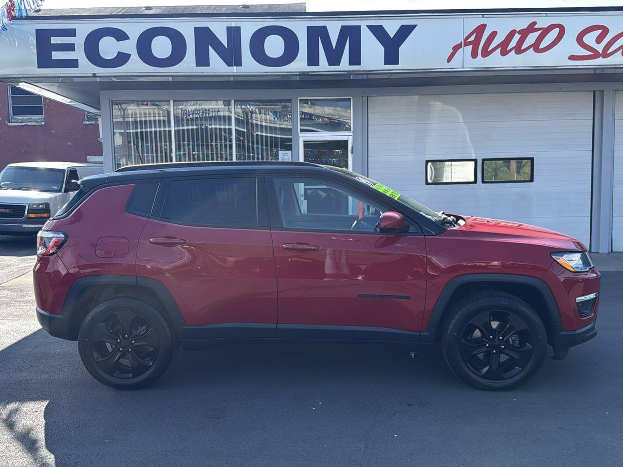 Used 2019 Jeep Compass Latitude AWD/4WD image 2