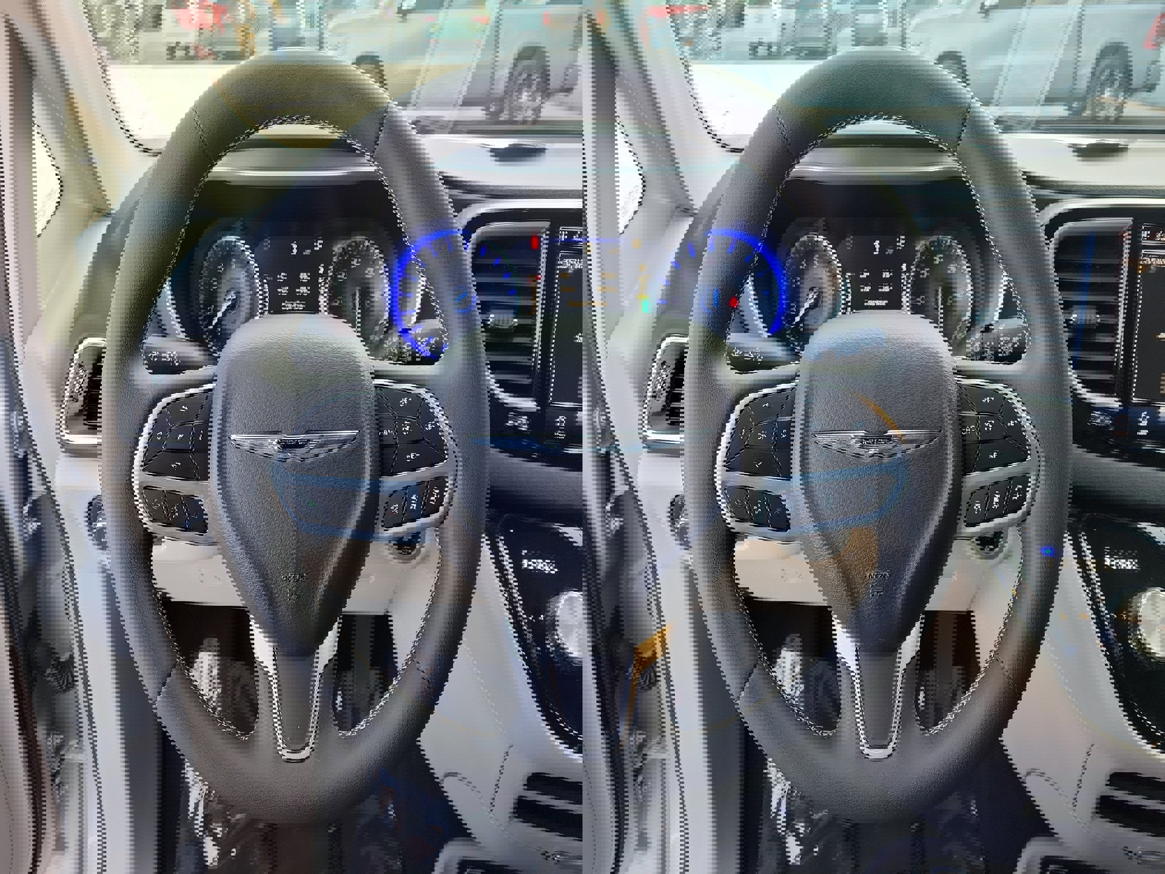 Used 2024 Chrysler Pacifica Touring-L image 21