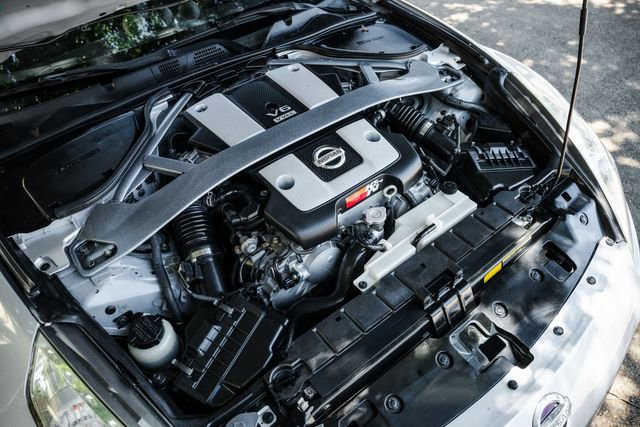 Used 2009 Nissan 370Z Touring w/ Sport Pkg image 65