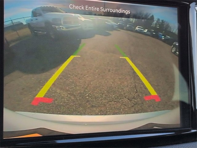 Used 2024 Chrysler Pacifica Touring-L image 24