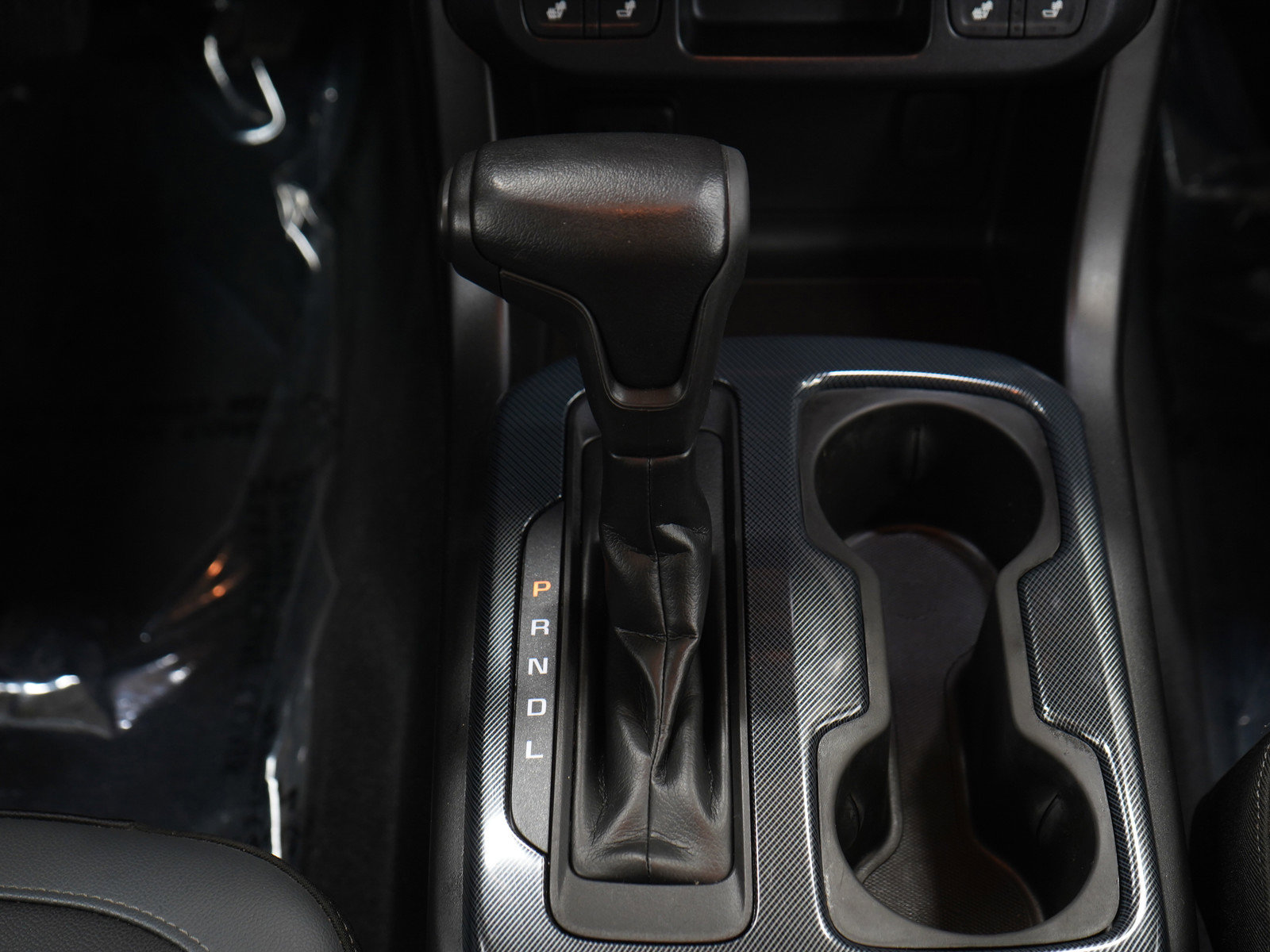 Used 2019 Chevrolet Colorado Z71 w/ Z71 Midnight Edition AWD/4WD image 18