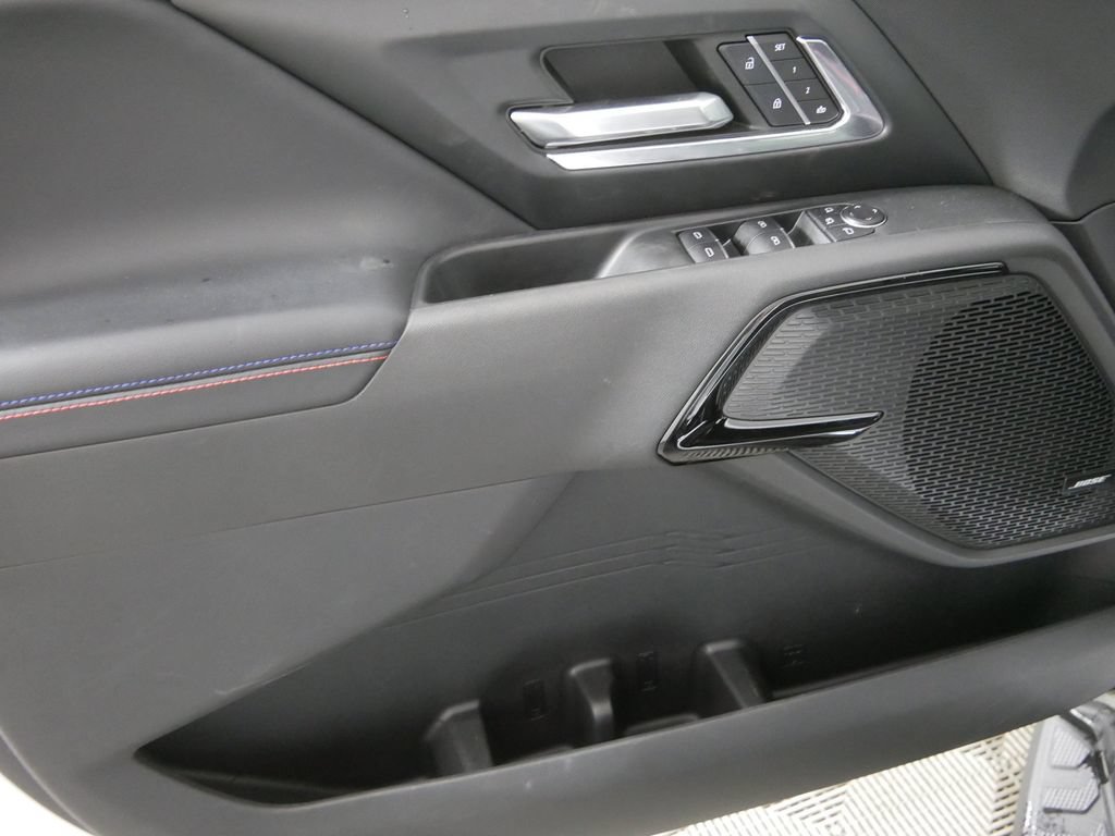 Used 2025 Chevrolet Silverado EV RST AWD/4WD image 12