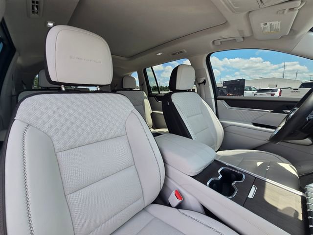 Used 2024 GMC Acadia Denali FWD image 23