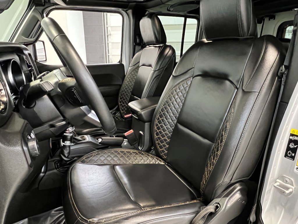 Used 2022 Jeep Wrangler Unlimited Sahara image 24