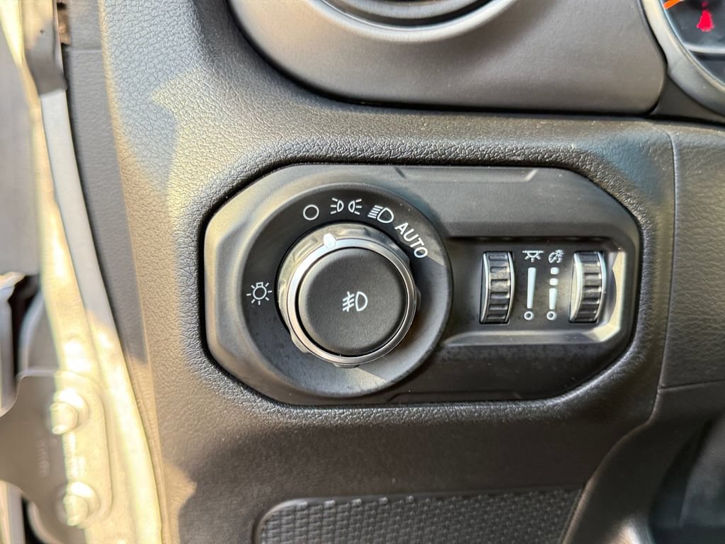 Used 2020 Jeep Wrangler Unlimited Sport S AWD/4WD image 22
