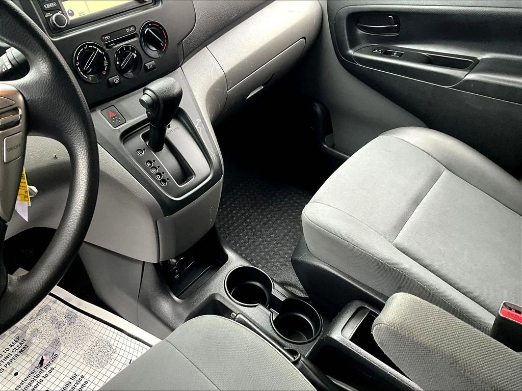 Used 2019 Nissan NV200 SV w/ Navigation Package image 13
