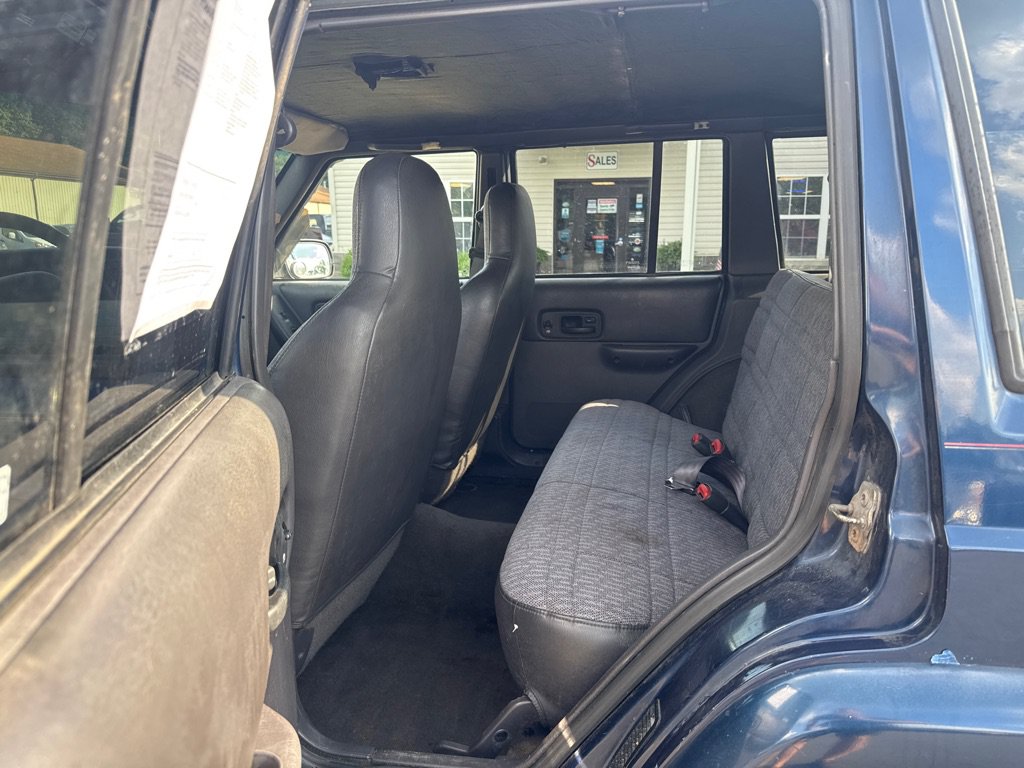Used 2000 Jeep Cherokee Sport AWD/4WD image 12