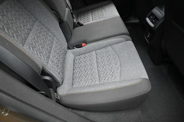 Used 2024 Chevrolet Equinox LT FWD image 29