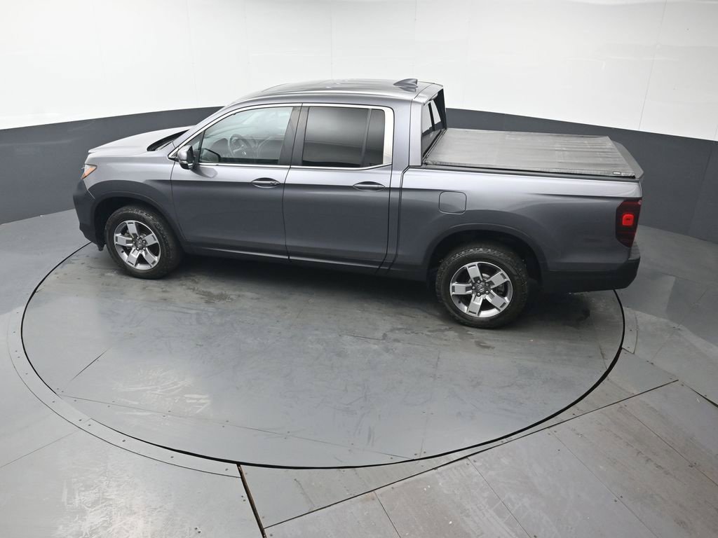 Certified 2025 Honda Ridgeline RTL image 38