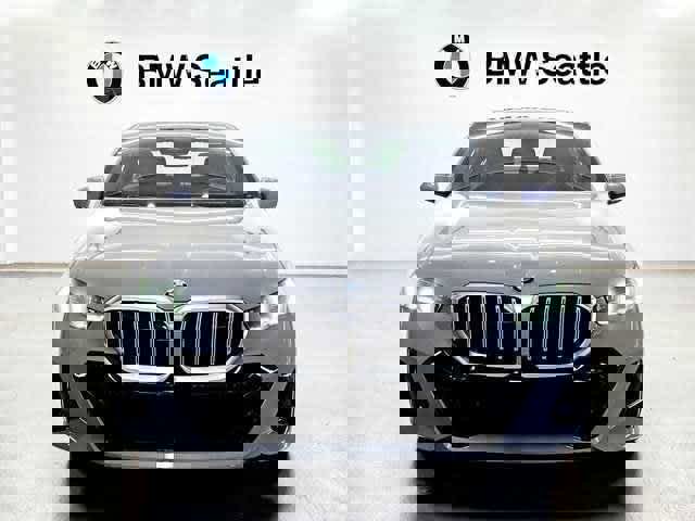 Used 2025 BMW 530i xDrive w/ M Sport Package image 6