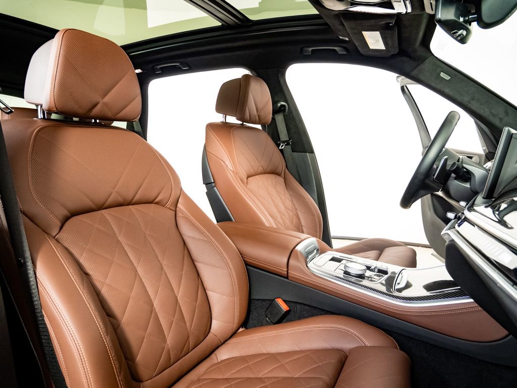 Used 2026 BMW X5 M60i image 23