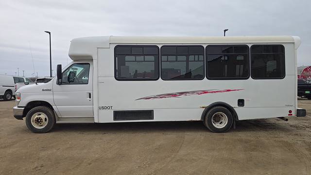 Used 2013 Ford E-450 and Econoline 450 Super Duty w/ Shuttle Bus Prep Pkg RWD image 5