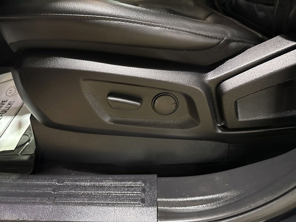 Used 2019 Ford Ranger Lariat w/ Equipment Group 501A Mid image 16