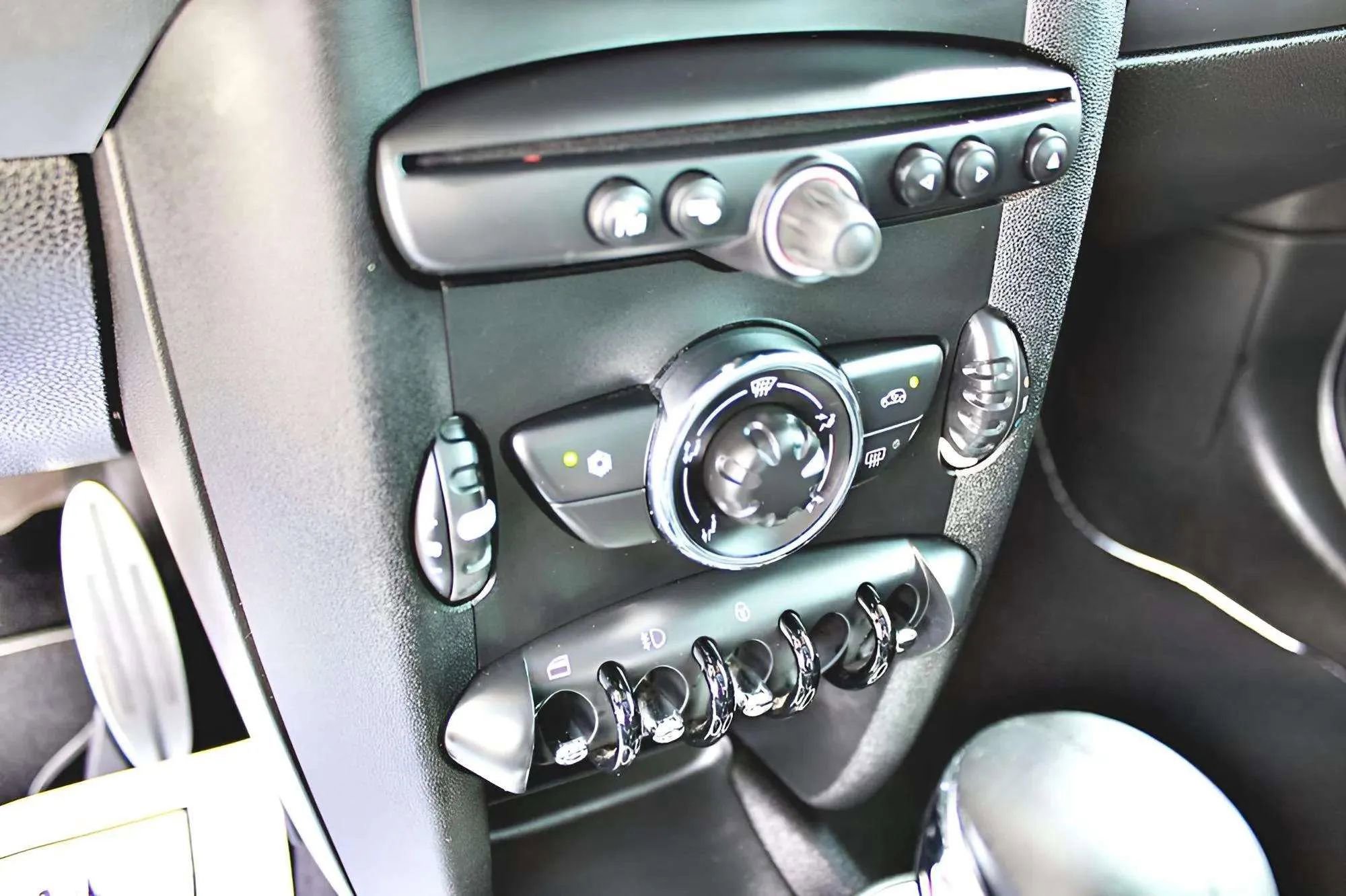 Used 2011 MINI Cooper S image 14