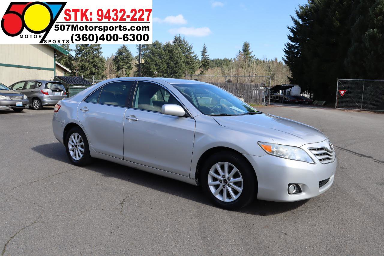 Used 2010 Toyota Camry SE FWD image 10