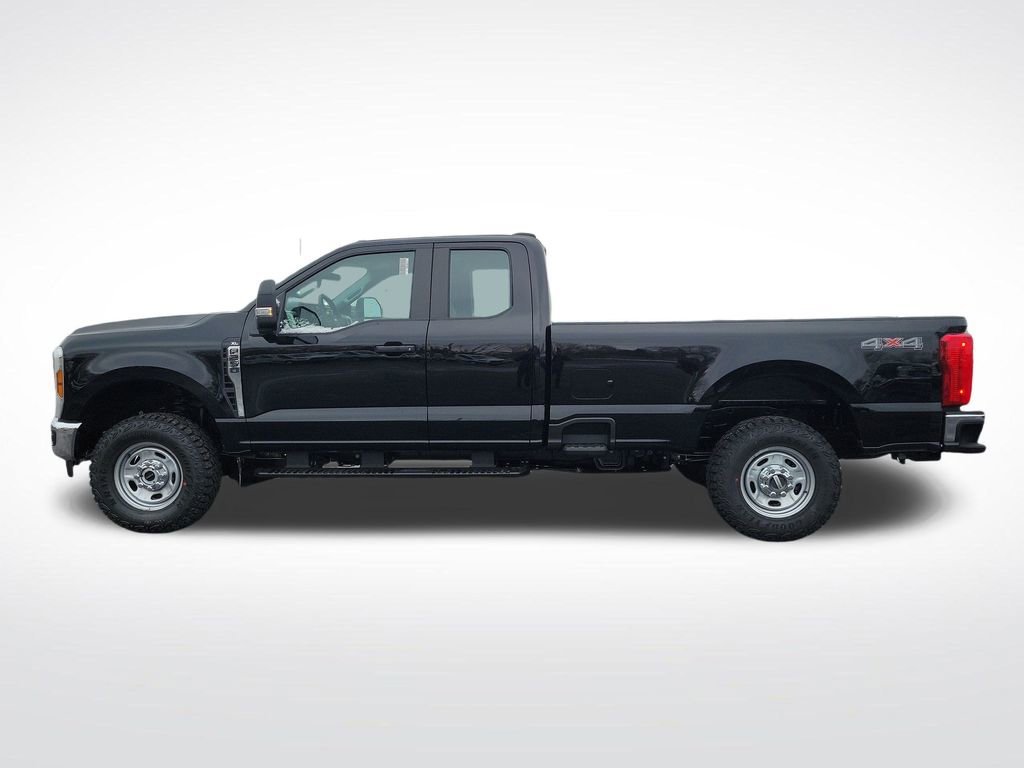 New 2026 Ford F250 XL w/ XL Off-Road Package image 9