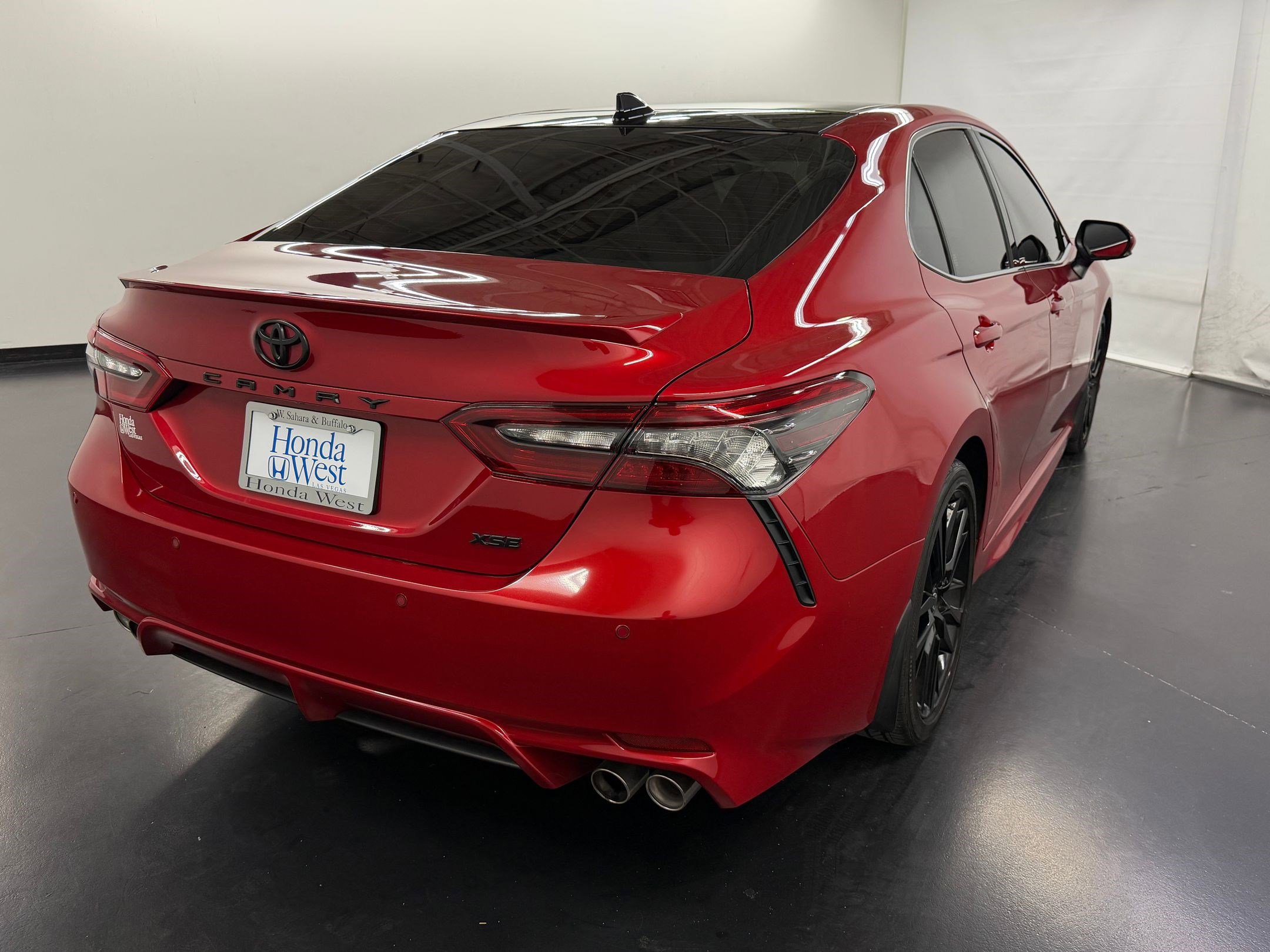 Used 2024 Toyota Camry XSE image 9