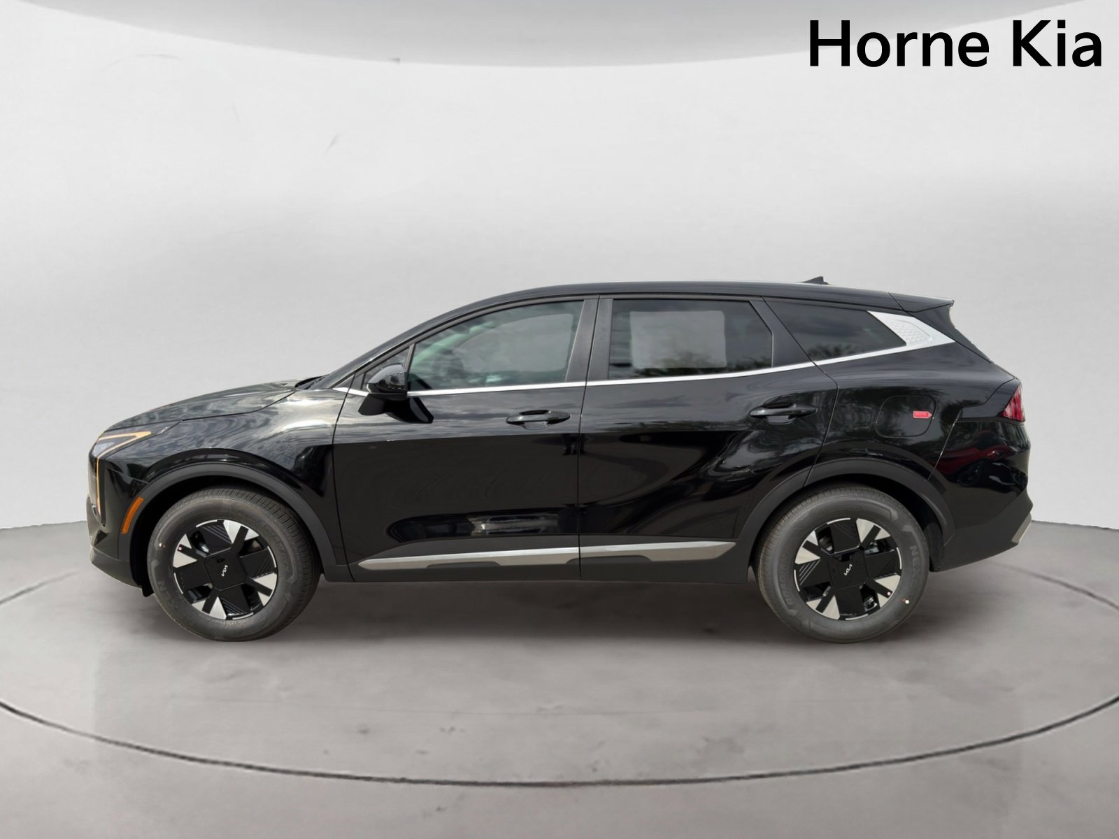 New 2026 Kia Sportage LX FWD image 6
