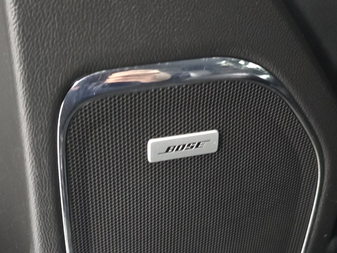 Used 2017 GMC Sierra 1500 SLT w/ SLT Premium Package image 8