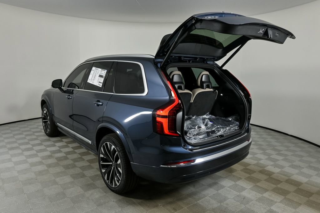 New 2026 Volvo XC90 B6 Plus w/ Protection Package Premier image 34