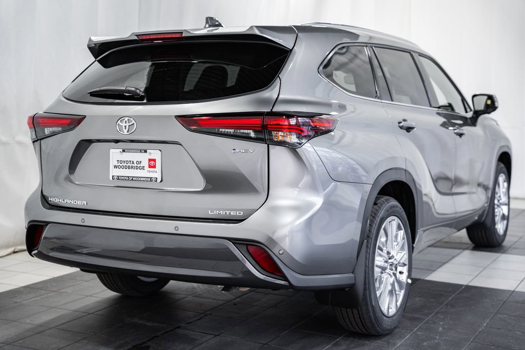New 2026 Toyota Highlander Limited image 4