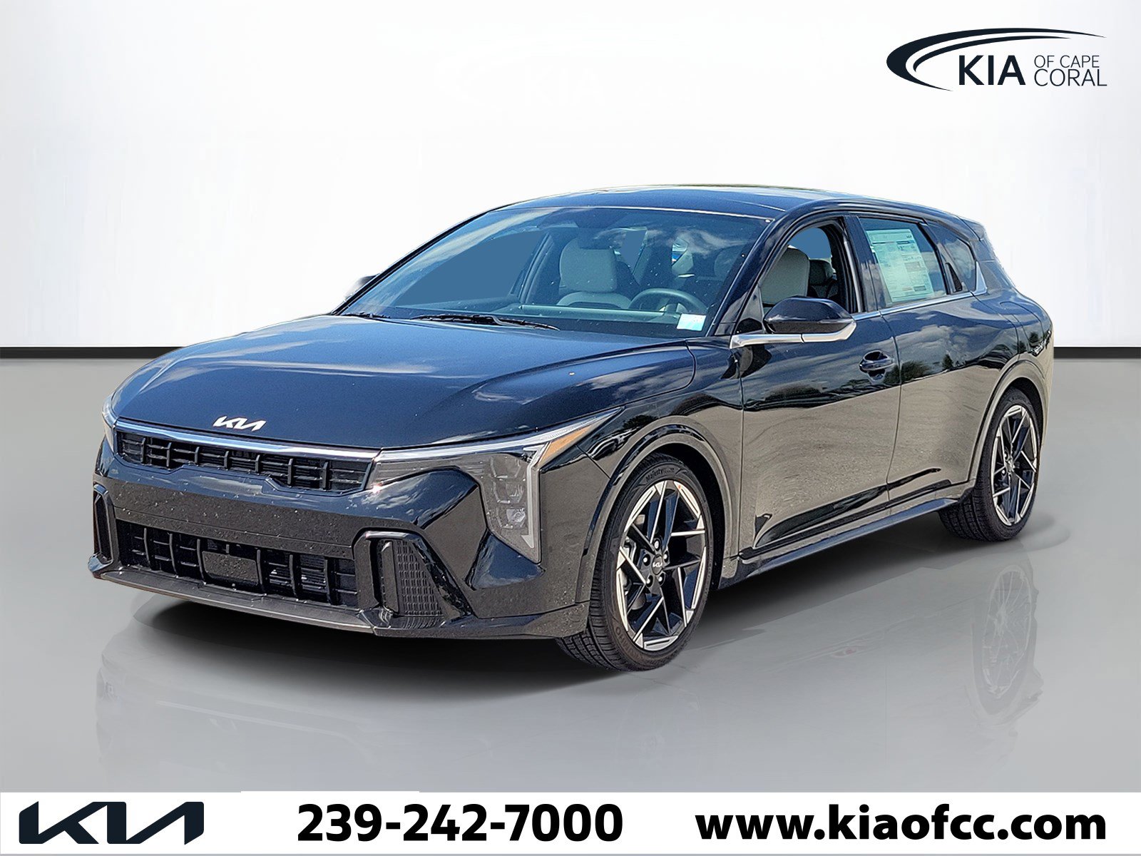 New 2026 Kia K4 GT-Line w/ GT-Line Premium Package FWD image 3